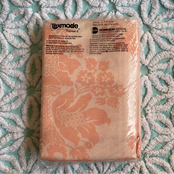 Vintage Dead Stock Texmade Signature standard size pillow cases new in package - Picture 2 of 3